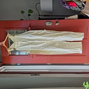 Linen Light Yellow Bibs